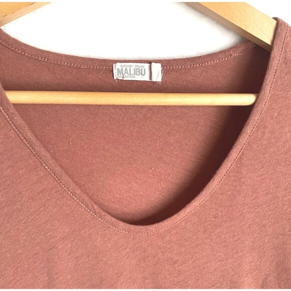 size M Barefoot Dreams Malibu clay/rust V-Neck Linen Cotton tee Short-Sleeve Top - Picture 3 of 6